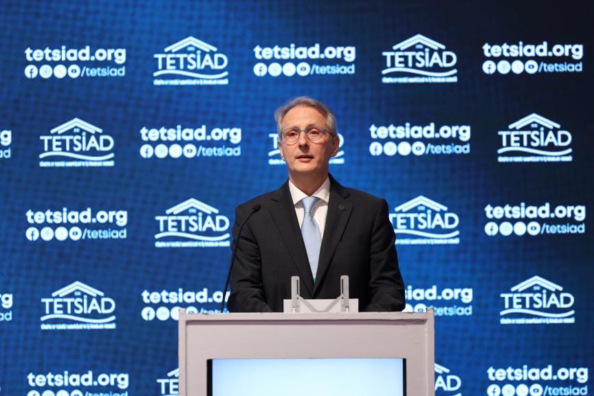 We wish for the value created by HOMETEX for our sector to continue to grow in the years to come.